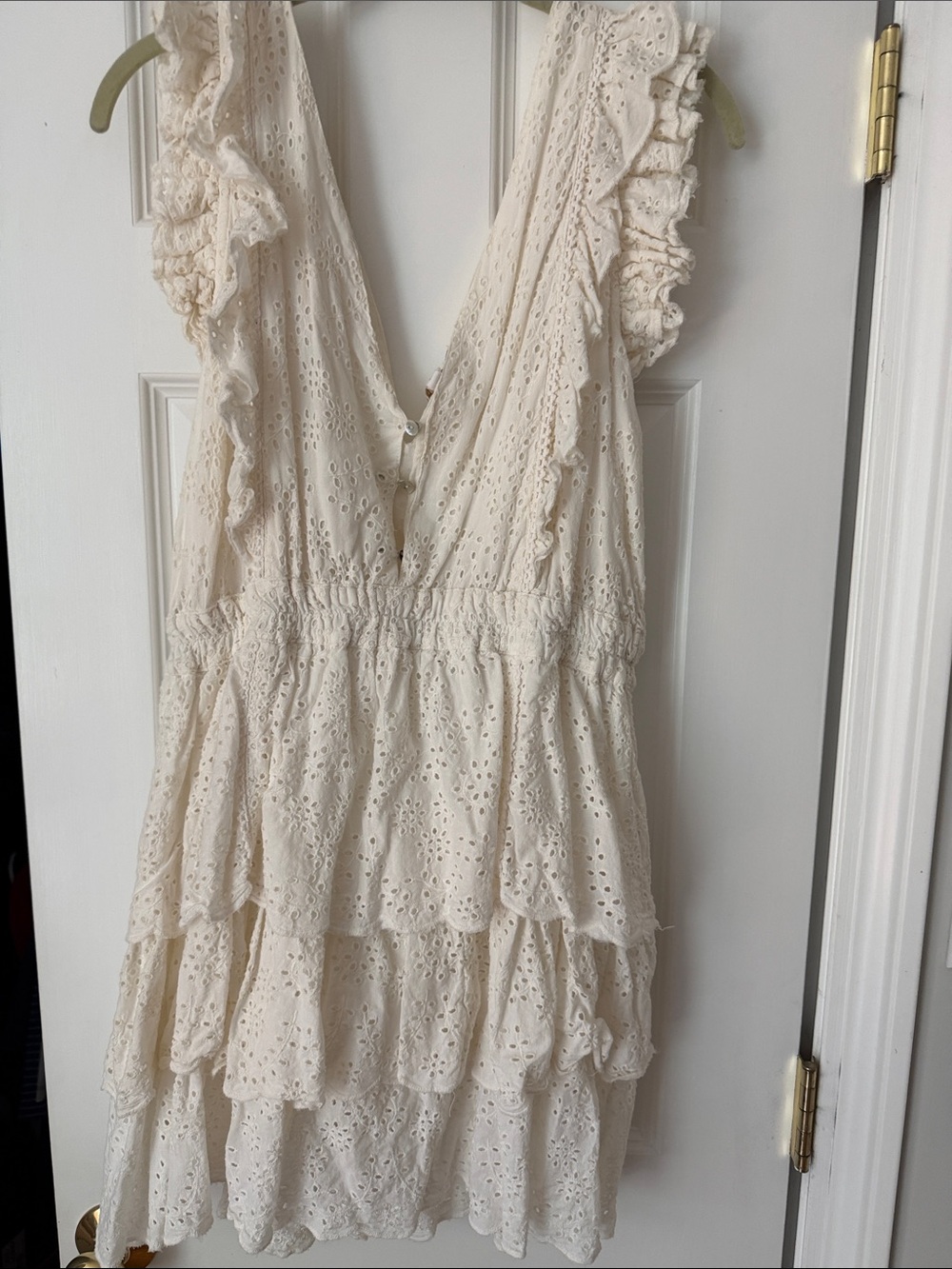 Love The Label Women's Cream Eyelet Ruffle Mini Dress L